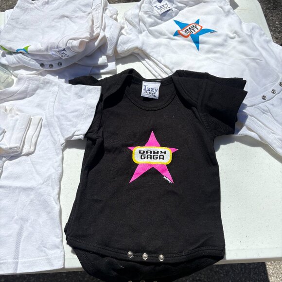 The Baby Gaga ribbed-knit bodysuit in sleek black or classic white - Picture 6 of 7